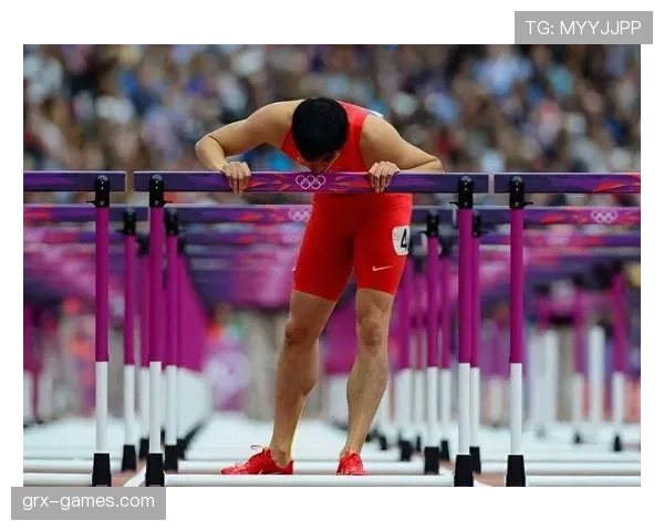 刘翔当年退赛那会儿，广告商连夜撤海报的速度比他跨栏还快