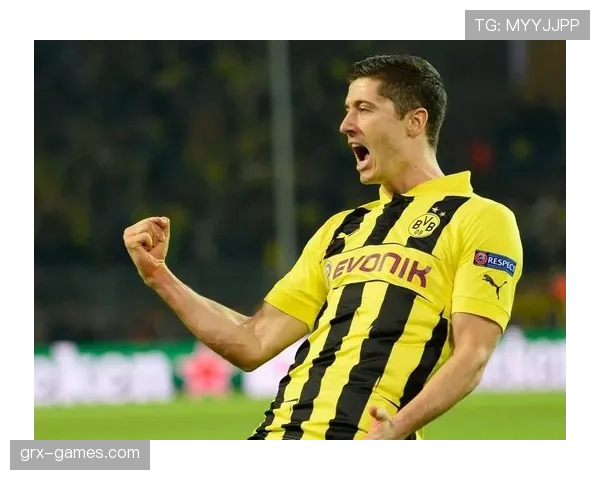 刚看到莱万多夫斯基的收银小票，数字厚到让我怀疑人生